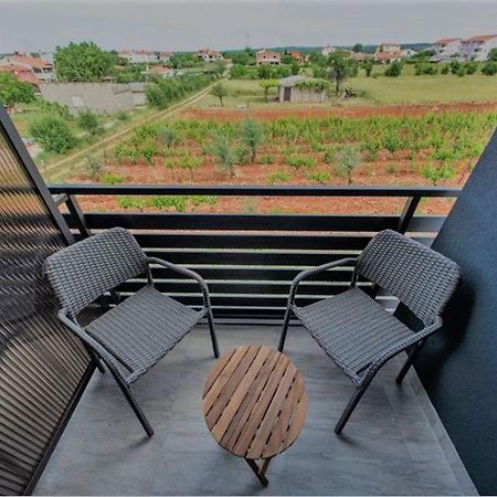 פאז'אנה Apartments Mojeljeto מראה חיצוני תמונה