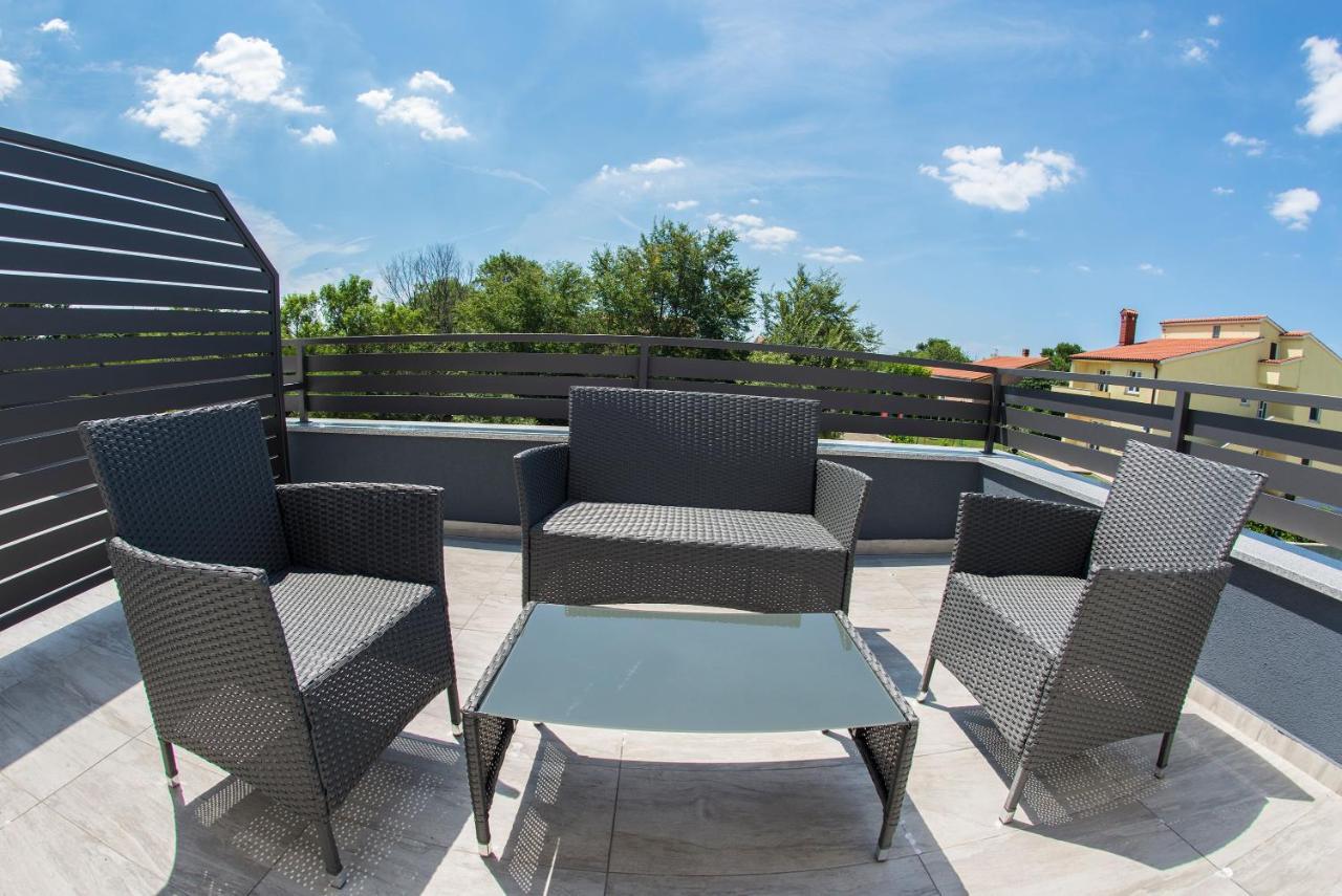 פאז'אנה Apartments Mojeljeto מראה חיצוני תמונה