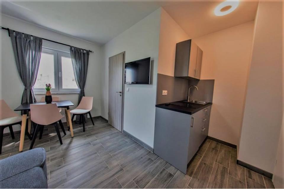 פאז'אנה Apartments Mojeljeto מראה חיצוני תמונה