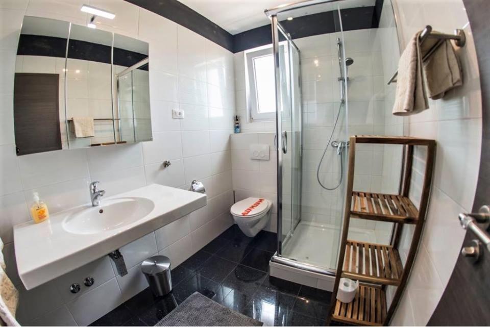 פאז'אנה Apartments Mojeljeto מראה חיצוני תמונה